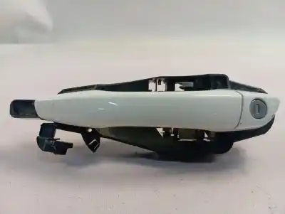 Peça sobressalente para automóvel em segunda mão puxador exterior dianteiro esquerdo por peugeot 208 (p2) tech edition referências oem iam 9802977380