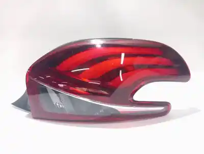 Peça sobressalente para automóvel em segunda mão farolim traseiro direito por peugeot 208 active referências oem iam 9825601180
