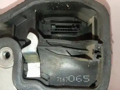 Second-hand car spare part left front door lock for bmw x3 (e83) 2.0d oem iam references 7167065  