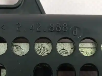 Peça sobressalente para automóvel em segunda mão puxador exterior traseiro direito por renault captur adventure referências oem iam 242888  