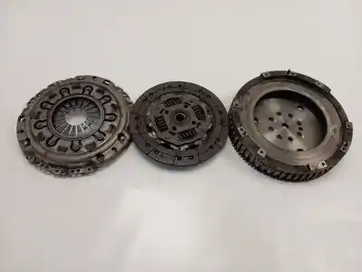 Pezzo di ricambio per auto di seconda mano Kit Frizione per PEUGEOT 308 Premium Riferimenti OEM IAM 4130032AB  