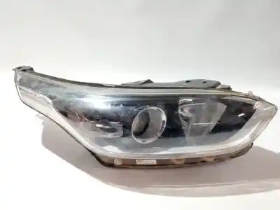 Second-hand car spare part Right Headlight for KIA CEED Business OEM IAM references 92102J7050  