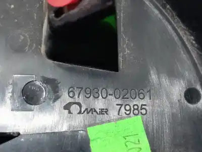 Peça sobressalente para automóvel em segunda mão moldagem por toyota corolla (e21) hybrid style referências oem iam 6793002061  