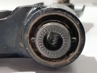 Pezzo di ricambio per auto di seconda mano braccio sospensione posteriore inferiore destro per opel combo life basis riferimenti oem iam 98138522  