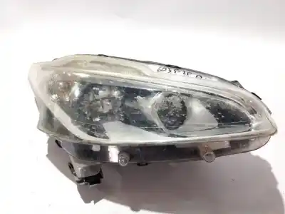 Second-hand car spare part Right Headlight for PEUGEOT 208 Style OEM IAM references 9810805880  1685352780