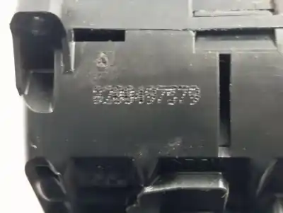 Second-hand car spare part left front door lock for renault kangoo profesional oem iam references 8200497579  