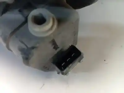 Second-hand car spare part right headlight for toyota yaris (ncp1/nlp1/scp1) 1.0 cat oem iam references 811300d080  89007613