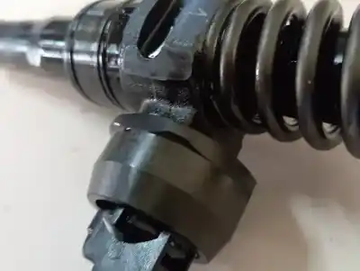 Peça sobressalente para automóvel em segunda mão injetor por seat leon (1p1) reference referências oem iam 038130873ag  