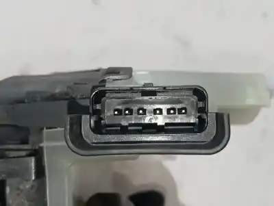 Peça sobressalente para automóvel em segunda mão fechadura da porta dianteira esquerda por citroen berlingo live m referências oem iam 9816343480 psa163434 16943580