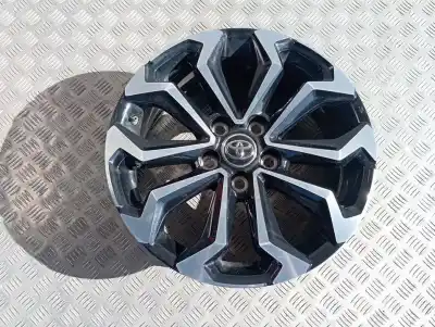 Peça sobressalente para automóvel em segunda mão jante por toyota yaris (xp21) hybrid style referências oem iam 426110dk70