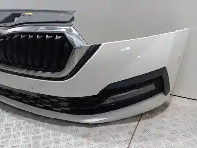 Автозапчасти б/у передний бампер за skoda octavia combi (nx5) ambition ссылки oem iam 5e3807221  5e3853653