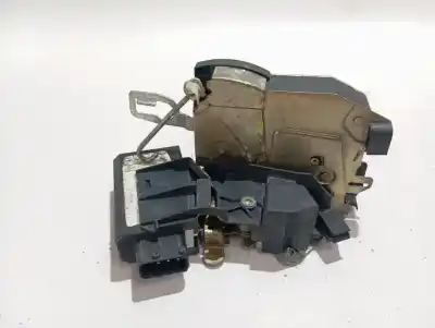 Second-hand car spare part left front door lock for bmw 3 compact (e36) 316 i oem iam references 67118353012  