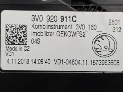 Pezzo di ricambio per auto di seconda mano pannello degli strumenti per skoda superb (3v3) active riferimenti oem iam 3v0920911c  