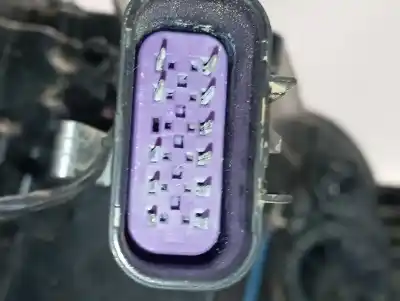 Second-hand car spare part right headlight for mg zs comfort oem iam references a00005r0200  