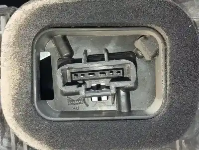 Second-hand car spare part right tailgate light for opel combo life edition oem iam references 9820554880  