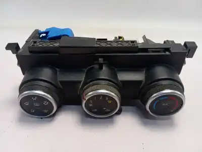 Second-hand car spare part HEATING / AIR CONDITIONING CONTROL PANEL for DACIA DUSTER II  OEM IAM references 275107624R  