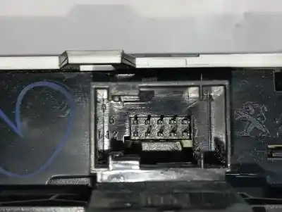 Second-hand car spare part multifunction switch for peugeot 208 (p2) active oem iam references 98432306xu  