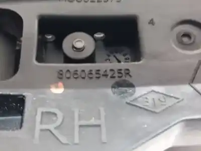 Peça sobressalente para automóvel em segunda mão puxador exterior frente direito por renault clio v business referências oem iam 806065425r  