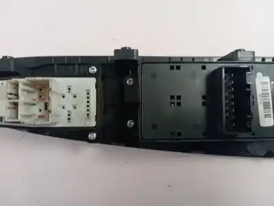 Second-hand car spare part left front power window switch for ssangyong korando limited 4x2 oem iam references 202009207  