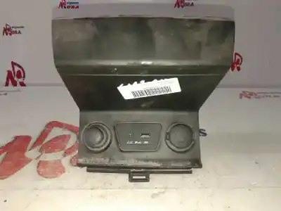 Pezzo di ricambio per auto di seconda mano ACCENDINO per HYUNDAI IX35 (EL/LM) 1.7 Kosmo 2WD [1.7 Ltr. - 85 kW CRDi CAT] Riferimenti OEM IAM 2S000TAN  