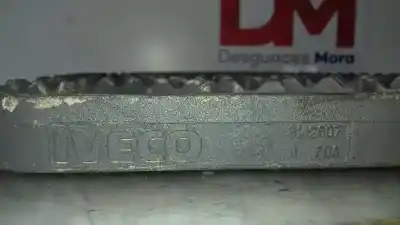 Pezzo di ricambio per auto di seconda mano staffa per iveco 100e18  riferimenti oem iam 8142607  