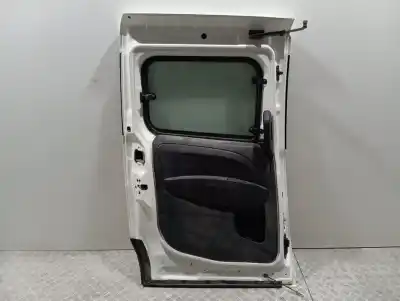 Peça sobressalente para automóvel em segunda mão porta de correr esquerda por opel combo d kasten l1h1 2.4t referências oem iam 95517778  95529071 / 95519536 / 95519624