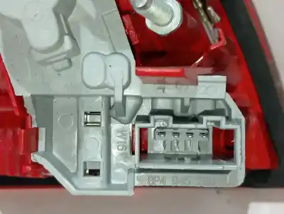 Peça sobressalente para automóvel em segunda mão farolim interior traseiro direito por audi a3 (8p) 1.6 tdi ambiente referências oem iam 8p4945094d  