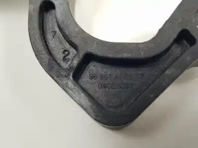 Peça sobressalente para automóvel em segunda mão puxador exterior frente direito por citroen c3 8hz referências oem iam 9684561577  9686142577