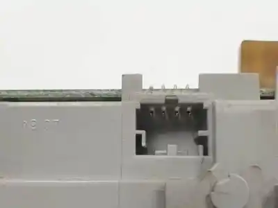 Автозапчасти б/у внутренний свет за audi q7 (4l) bar ссылки oem iam 4l0947163  