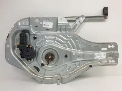 Tweedehands auto-onderdeel REGELAAR RECHTS VOOR RUIT voor HYUNDAI TUCSON (JM)  OEM IAM-referenties 824802E010  