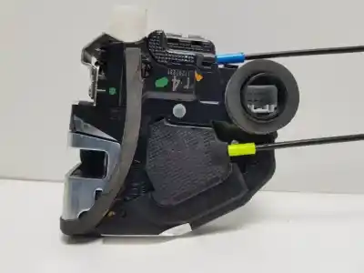 Автозапчастина б/у замок заднього правого дверя для toyota c-hr x2zr посилання на oem iam a046698  