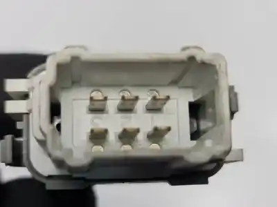 Second-hand car spare part rear right power window switch for renault laguna ii (bg0) f4r713 oem iam references 2808201   Second-hand car spare part rear right power window switch for renault laguna ii (bg0) f4r713 oem iam references 2808201