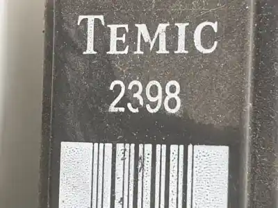 Pezzo di ricambio per auto di seconda mano alzacristalli anteriore destro per opel corsa c z13dt riferimenti oem iam 13173074  