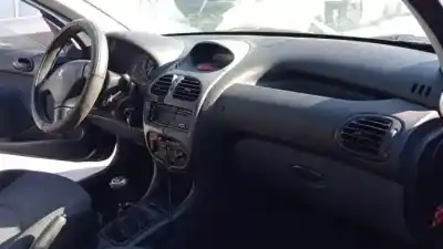 Автозапчастина б/у правий ліхтар для peugeot 206 g-kfw посилання на oem iam   