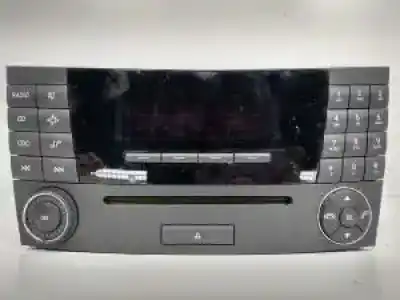 Peça sobressalente para automóvel em segunda mão sistema de áudio / rádio cd por mercedes-benz clase e (w211) familiar 646961 referências oem iam a2118705089
