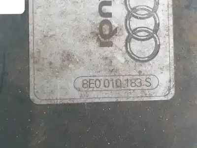 Автозапчастина б/у зовнішній пливний колпак для audi a4 cabrio (8h) bfb посилання на oem iam 8e0010183s  