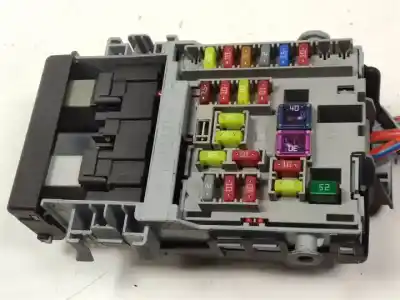 Second-hand car spare part FUSE BOX UNIT for OPEL ZAFIRA TOURER  OEM IAM references 13222786  