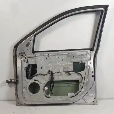 Second-hand car spare part front right door for kia sorento (bl) d4cb oem iam references   