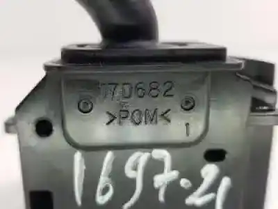 Second-hand car spare part windshiel wiper switch for mazda 5 berl. (cr) rf7j oem iam references 17d682  