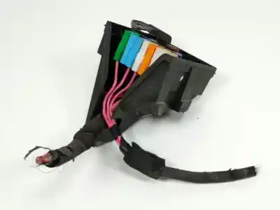 Second-hand car spare part fuse box unit for renault laguna iii m9r742 oem iam references 240110200r  