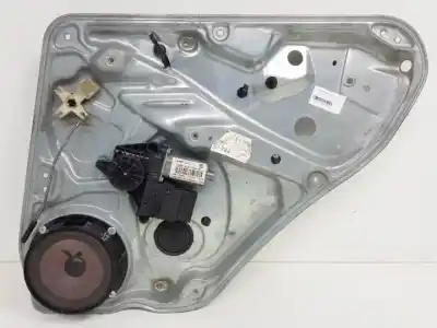 Автозапчасти б/у ЗАДНИЙ ПРАВЫЙ СТЕКЛОРЕГУЛЯТОР за VOLKSWAGEN PASSAT VARIANT (3B6)  ссылки OEM IAM 3B9839756C  