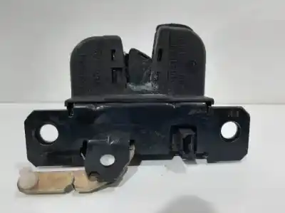 Автозапчастина б/у замок багажника / ворот для volkswagen passat variant (3b5) 2.3 v5 cat (agz) посилання на oem iam 3b9827505c