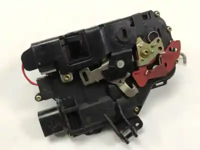 Автозапчасти б/у замок задней левой двери за audi a4 avant (8e) avf ссылки oem iam 8e0839015c  