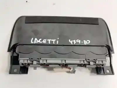 Second-hand car spare part central brake light for daewoo lacetti l14 oem iam references   