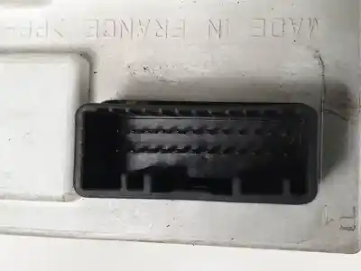 Second-hand car spare part multifunction display for renault megane ii coupe f9q800 oem iam references 8200350498a  