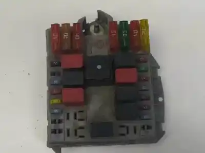Pezzo di ricambio per auto di seconda mano scatola relè/fusibili per fiat i doblò (119) 223a9000 riferimenti oem iam 51763772  