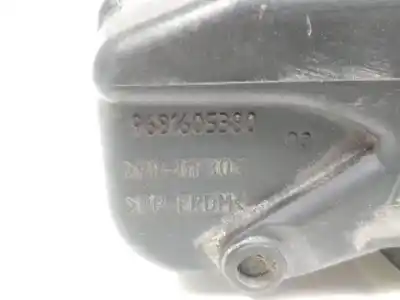 Автозапчастина б/у зовнішній пливний колпак для citroen c3 picasso 9h02 посилання на oem iam 9681605380  