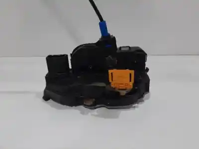 Second-hand car spare part front right door lock for opel astra j lim. a17dts oem iam references 3023880