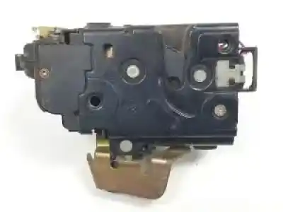 Piesă de schimb auto la mâna a doua ÎNCUIETOARE UȘA DIN SPATE STÂNGA pentru AUDI A6 BERLINA (4B2)  Referințe OEM IAM   