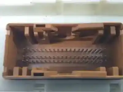 Second-hand car spare part fuse box unit for ford focus lim. (cb8) m1da oem iam references 97ri010012  